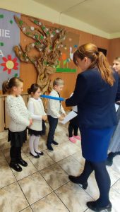 Pasowanie uczniów klas I