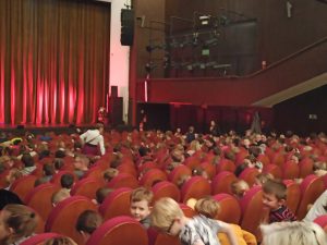 Przedstawienie teatralne Wigilijna noc Piotrusia