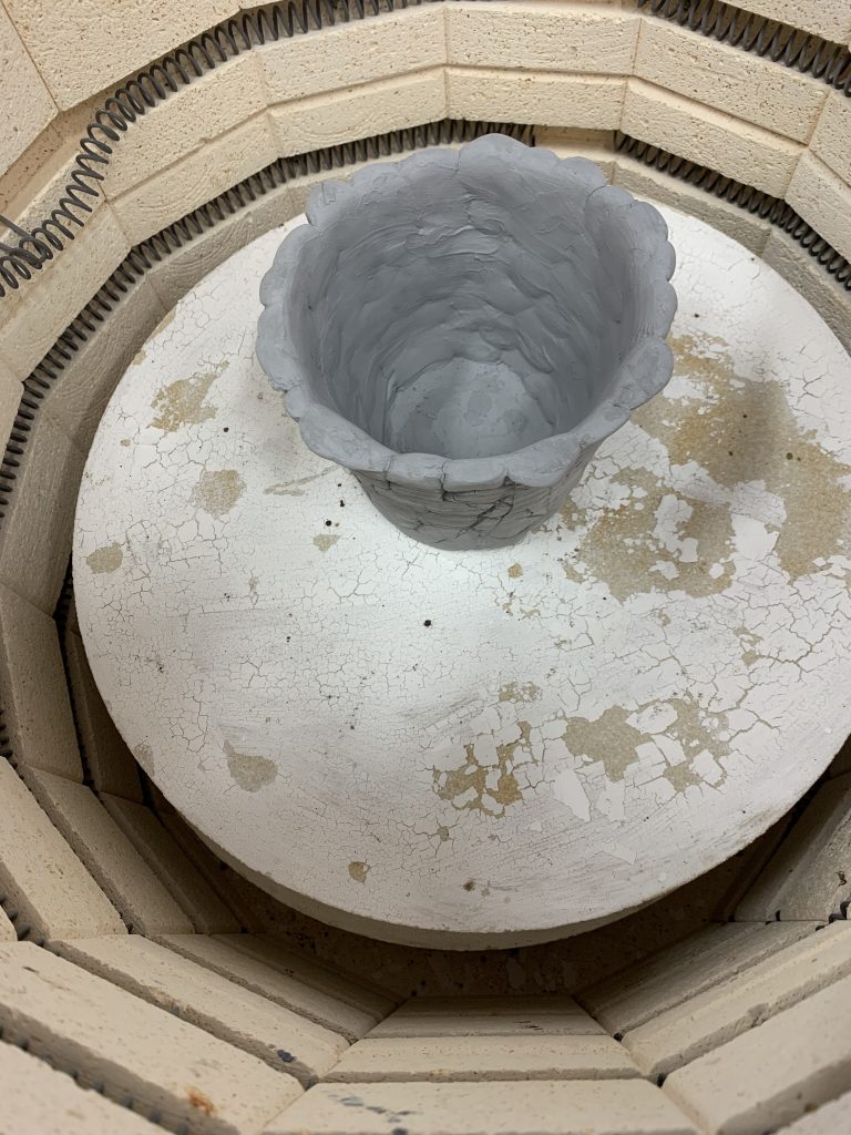 wykonanie doniczki ceramicznej