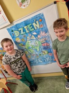 Dzień ziemi grupa Motylki i Żabki