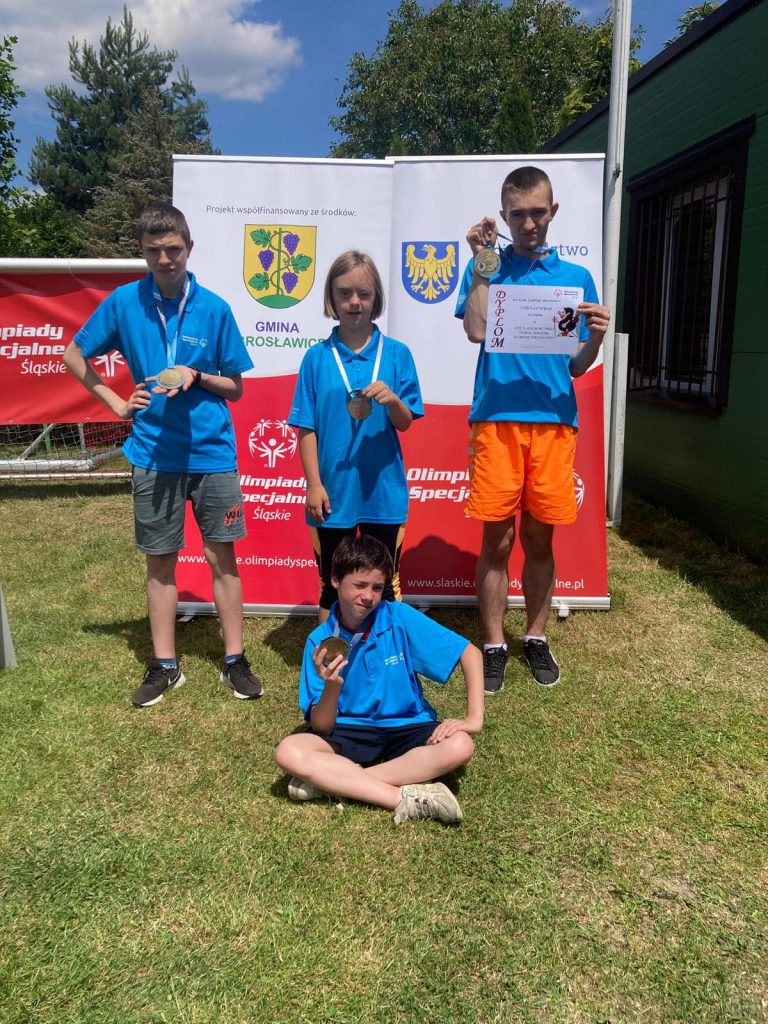 udział zawodników klubu Fair Play w VIII Śląskim Mityngu Nordic Walking Olimpiad Specjalnych