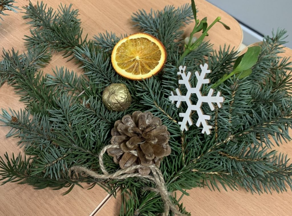 warsztaty robienia stroików świątecznych