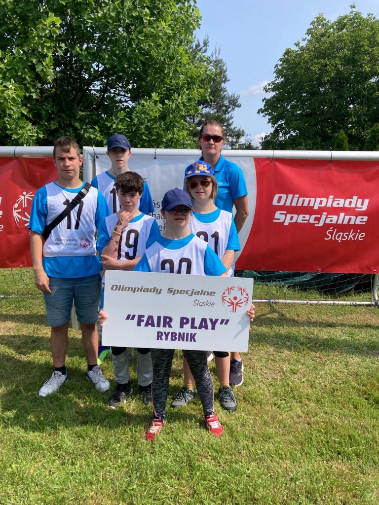udział zawodników Klubu Fair Play Rybnik w zawodach Olimpiad Specjalnych